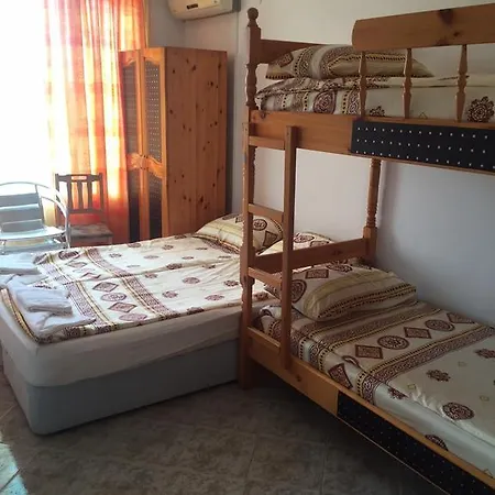 Къща за гости Complex Laguna-kantardzhiev